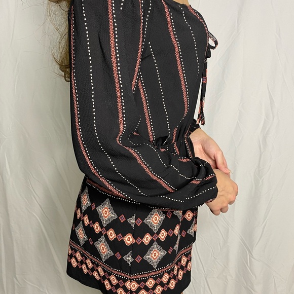 BLACK ROMPER (LONG-SLEEVED) - Picture 5 of 8